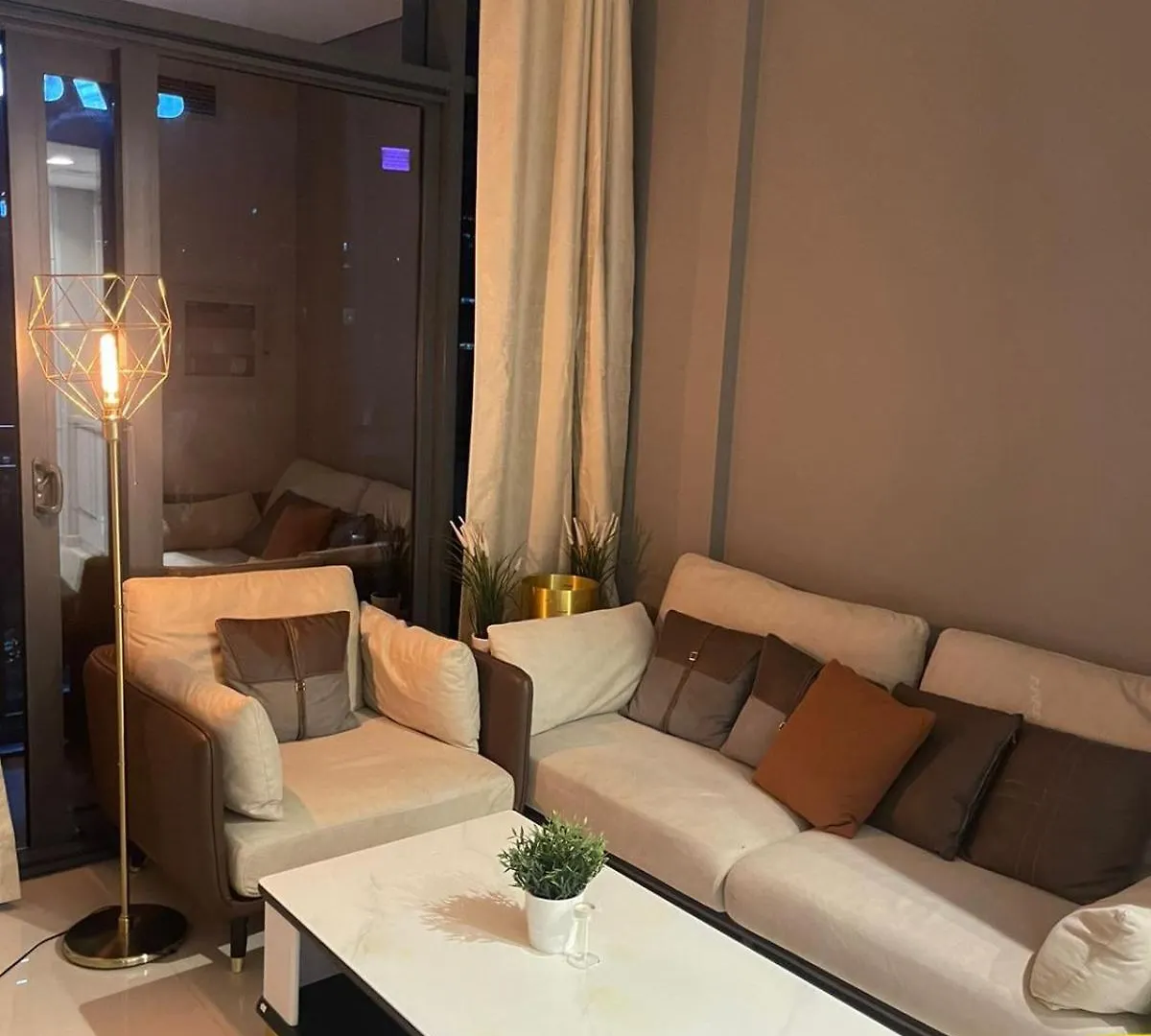 Zada Tower Apartment Dubai